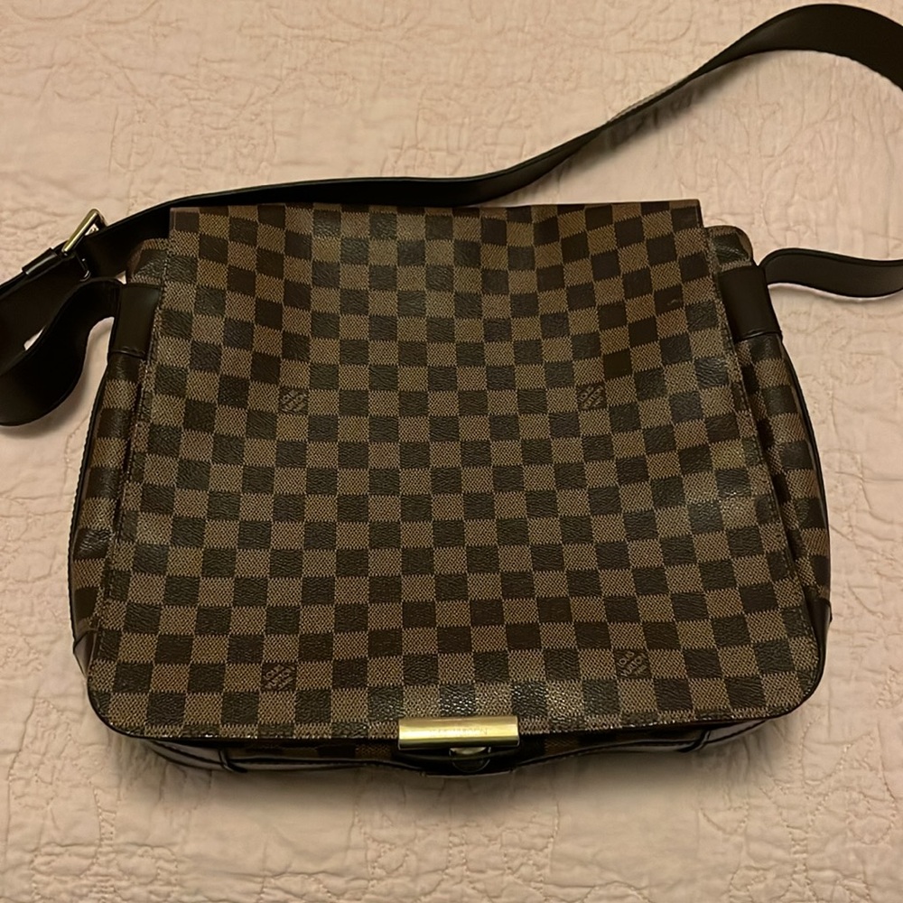 Louis Vuitton Damier Messenger Bag - Used - Great Condition - Men’s/Womens